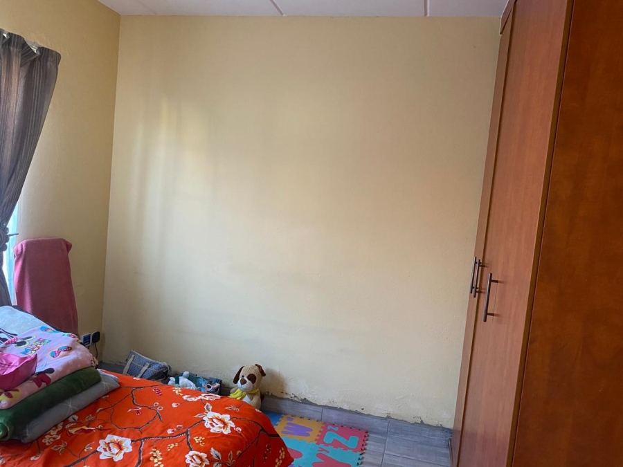 2 Bedroom Property for Sale in Waterval East North West